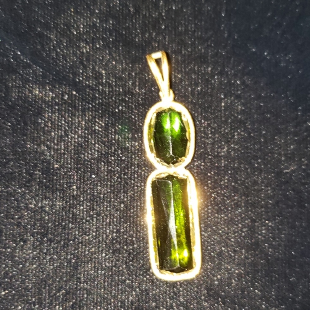 14 Karat Gold pendent